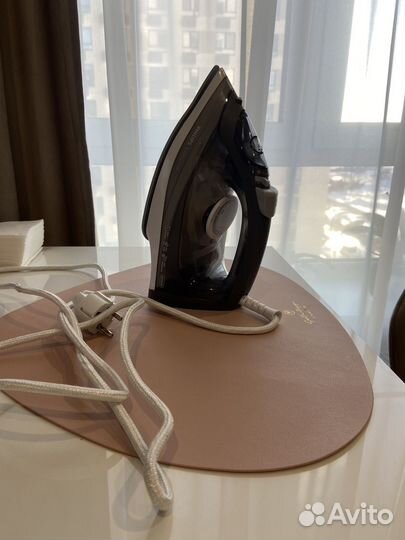 Утюг Philips GC1758/80