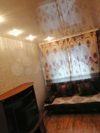 Комната 9,4 м² в 6-к., 1/4 эт.