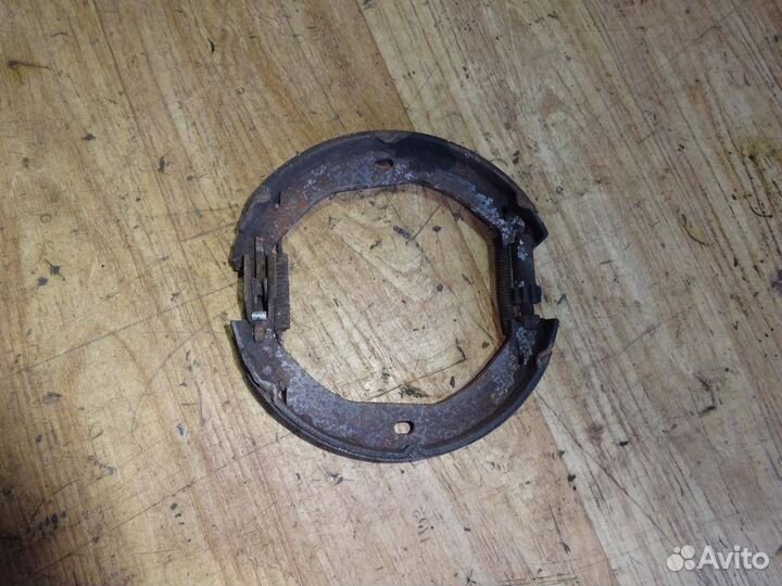 Колодки тормозные задние к-т Jeep Grand Cherokee