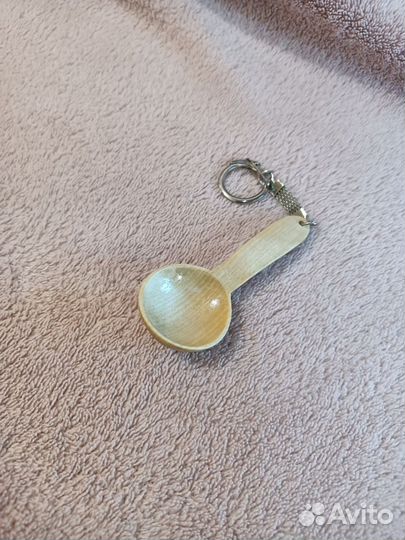 Деревянный брелок для ключей 