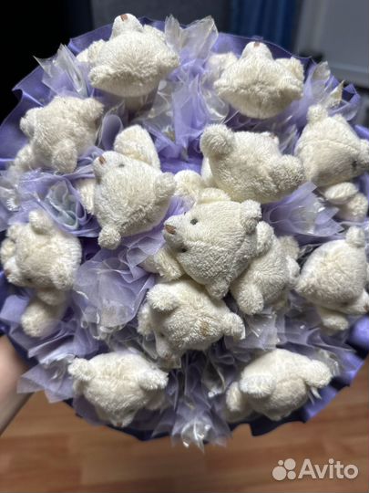 Букет с мишками игрушками