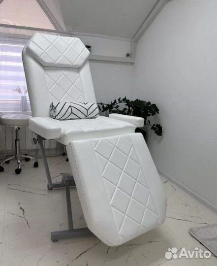Косметологическое кресло на гидравлике