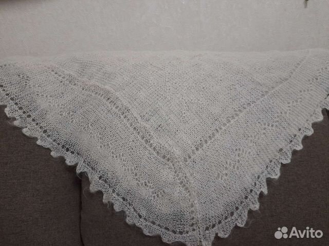 Пуховый платок белый