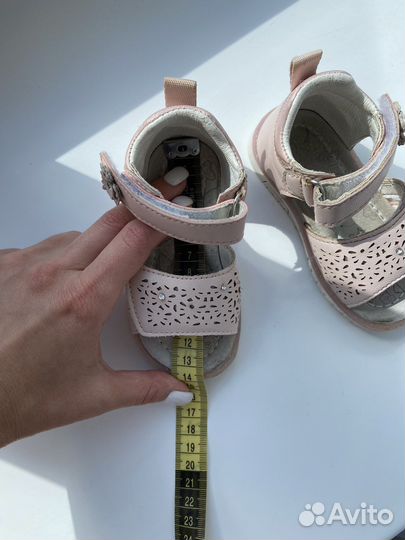 Сандали для девочки 22-23 размер