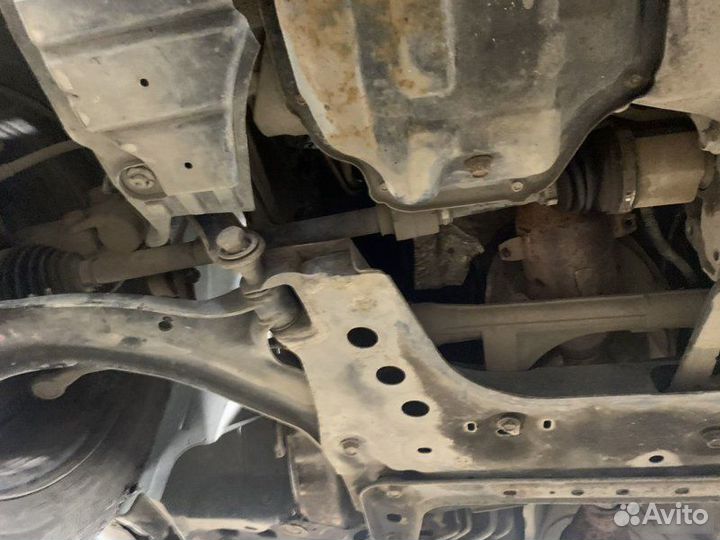 Привод правый Nissan Tiida C11