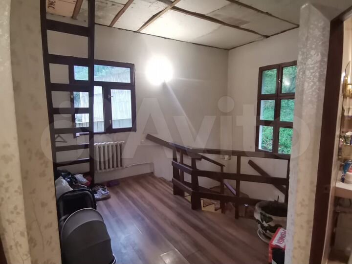 Дом 178 м² на участке 5 сот.