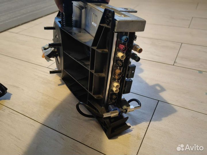 Блок автопилота Tesla 1527963-01