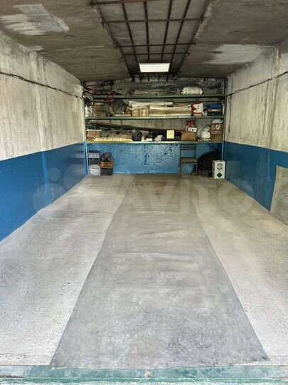 Гараж, > 30 м²