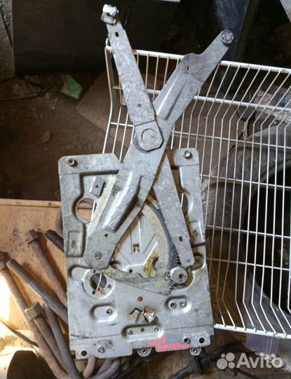 Механизм стеклоподъемников Volvo FH12