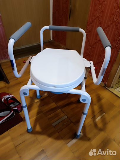 Кресло-туалет WC DeLux