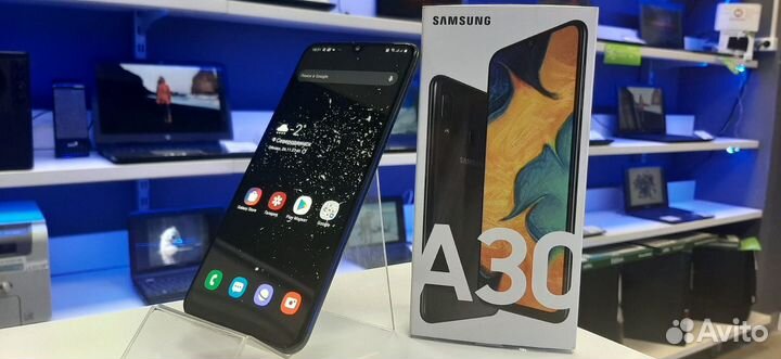 Samsung Galaxy A30, 4/64 ГБ