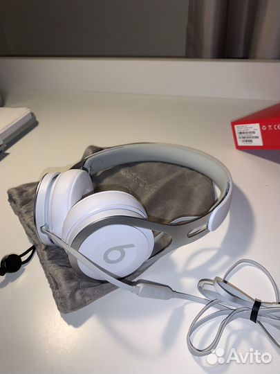 Наушники Beats EP on-ear white