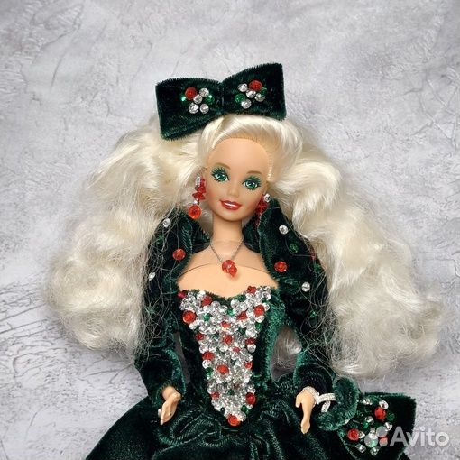 Happy Holidays Barbie, 1991