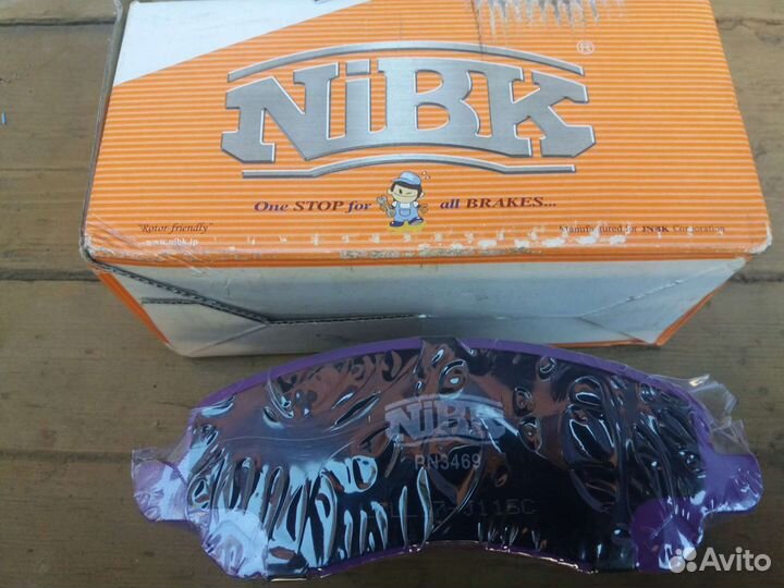 Колодки тормозные передние Mitsubishi Lancer 10