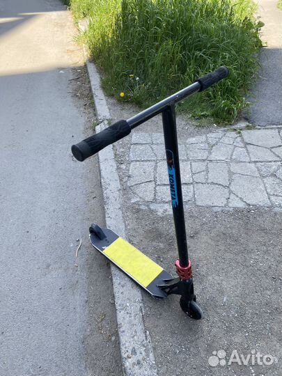 Трюковой самокат кастом парк