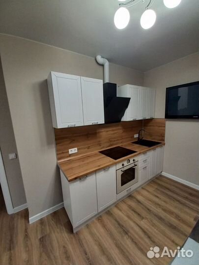 Кухня прямая матовая 2.4 м