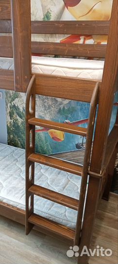 Детская двухъярусная кровать