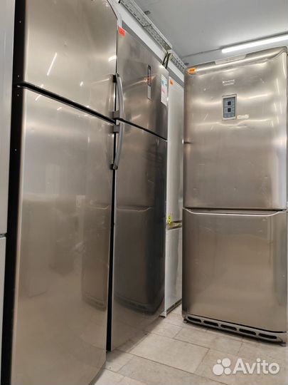 Холодильник б/у Аристон