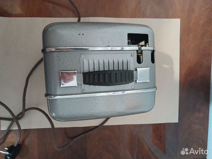 Кинопроектор