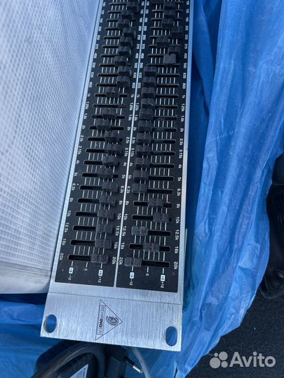 Цифровой эвалайзер Behringer
