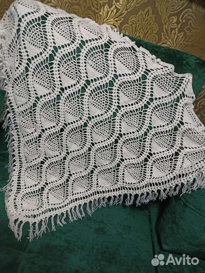 Шаль вязаная