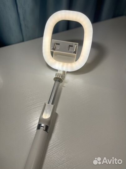 Кольцева лампа с bluetooth пультом для телефона