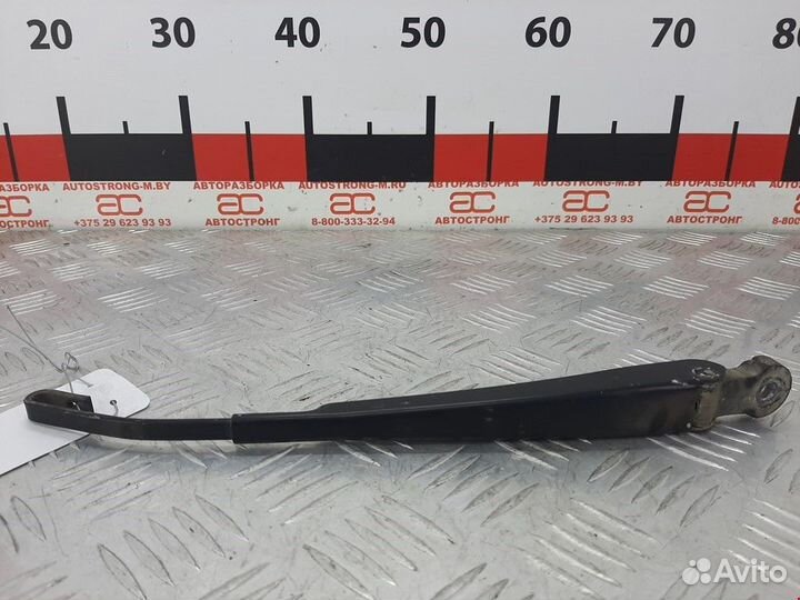 Щеткодержатель задний Mercedes-Benz C-Класс