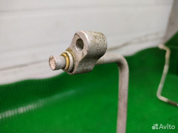 Трубка кондиционера Mitsubishi Carisma DA 2001