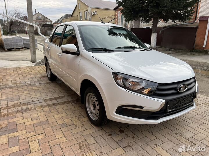 LADA Granta 1.6 МТ, 2024, 100 км