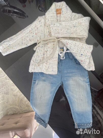 Жакет и джинсы на девочку