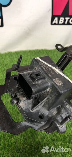 Реле бензонасоса Ford Explorer 6 U625 2020