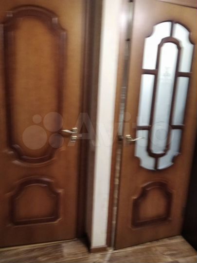 Доля в 4-к. квартире, 71,6 м², 2/5 эт.