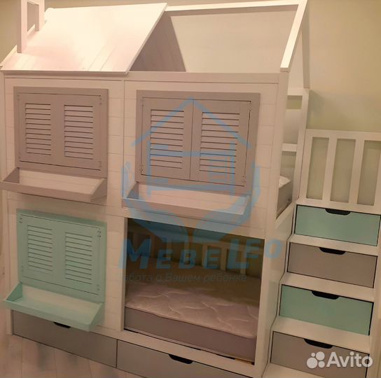 Двухъярусная кровать