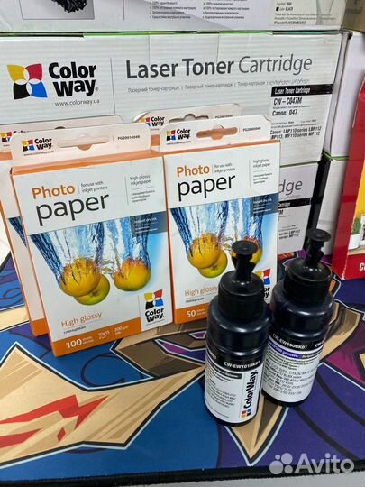 Коробка Новых картриджей, красок и фотобумаги