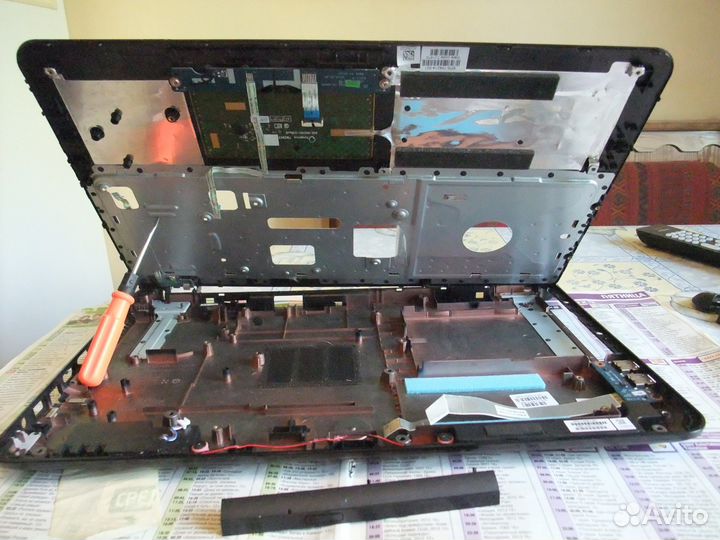 Нр250 корпус без крышки петель клавиатуры