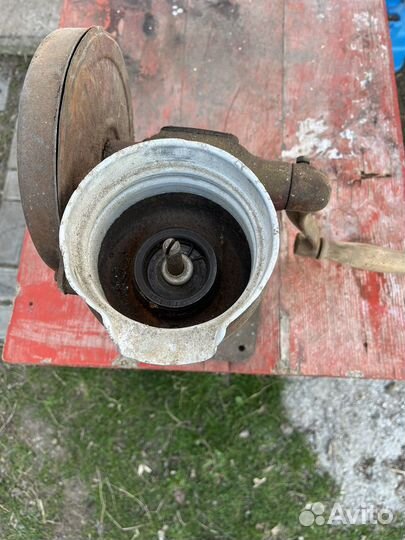 Сепаратор для молока ручной