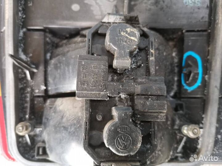 Фонарь задний левый Volkswagen Passat B4