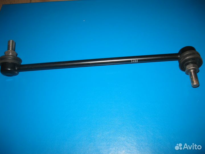 Стойка новая переднего стабилизатора Ниссан, Рено