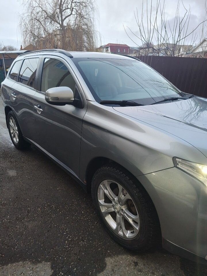 Mitsubishi Outlander: фото владельца