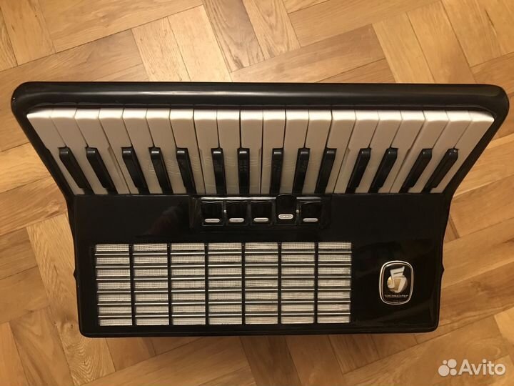 Аккордеон Weltmeister Stella 3/4