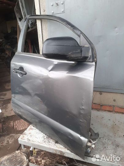 Передняя правая дверь Hyundai Tucson 1