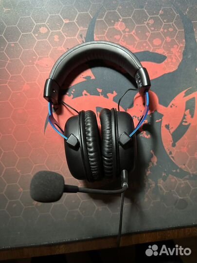 Игровые наушники HyperX