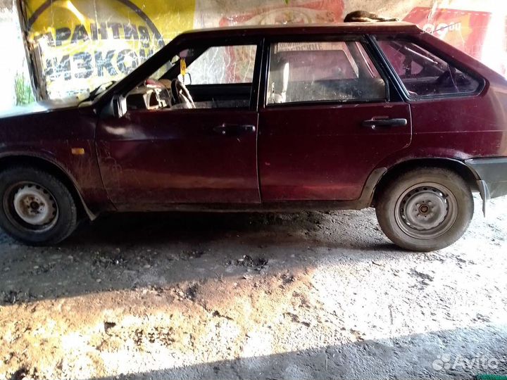 ВАЗ 2109 1.5 МТ, 1999, 200 000 км