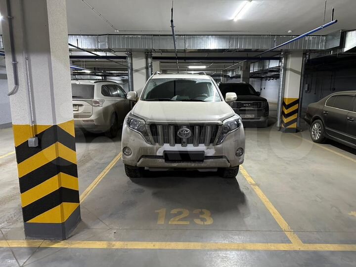 Машиноместо, 16 м²
