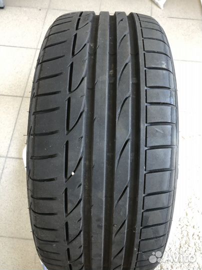 Bridgestone Potenza S001 225/40 R19