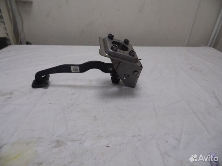 Педаль тормоза Hyundai Elantra 2000-2010