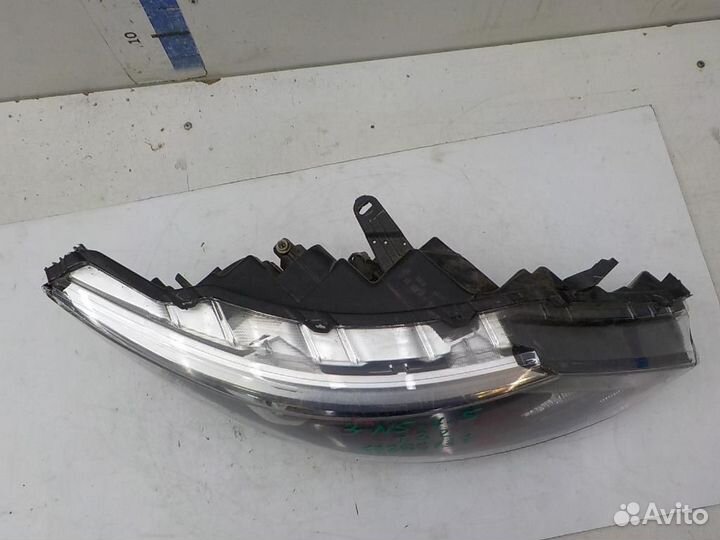 Фара правая Nissan Qashqai