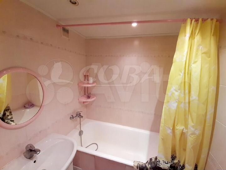 2-к. квартира, 61 м², 9/9 эт.