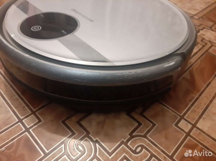 Робот пылесос Redmond RV-R500