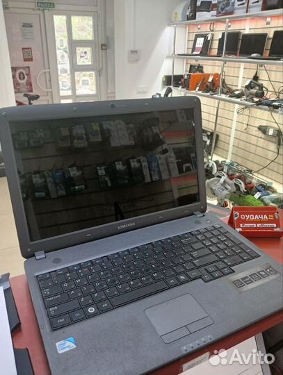 Ноутбук Samsung R528